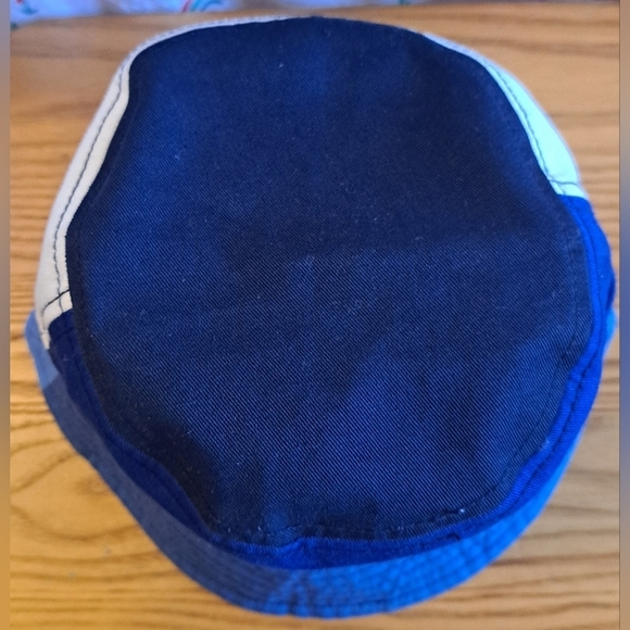 NWOT Lacoste Pique Blue & White Colorblock Casual Unisex Bucket Hat Cap main image 4